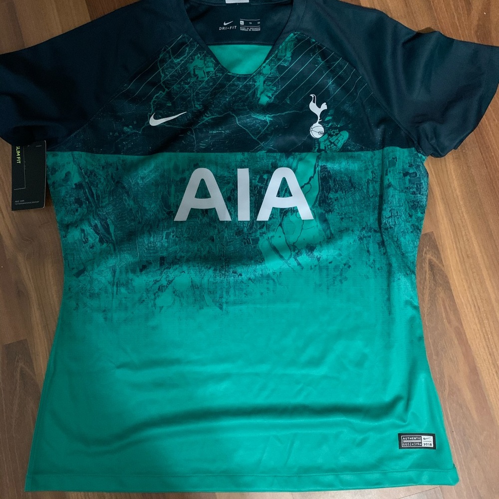 Women’s NIKE Dry Fit